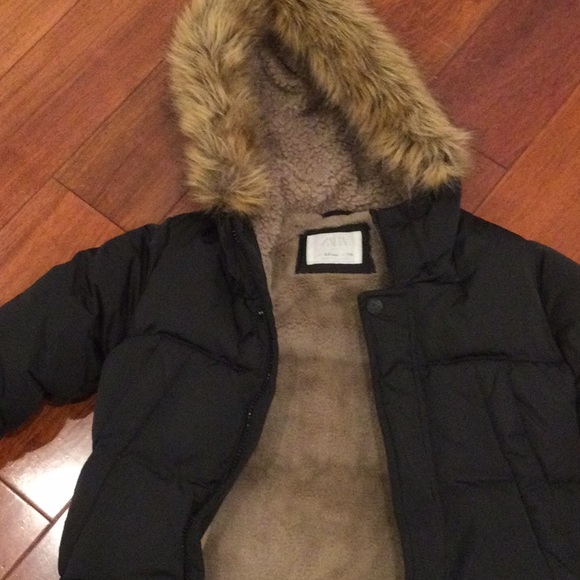 ZARA Quilted Black Parker - Picture 2 of 6